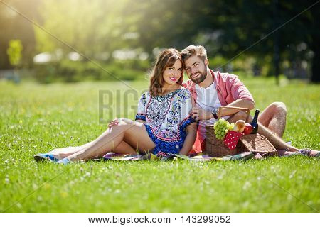 Date On The Picnic