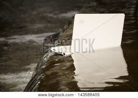 Notebook in water became broken and data lost