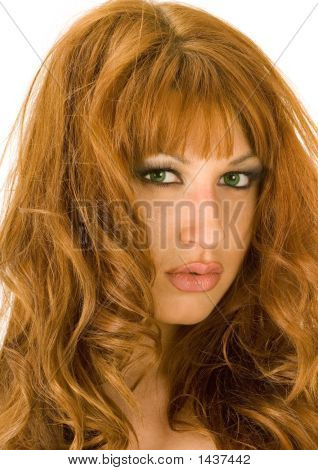 Ritratto di bella donna dai capelli rossi 4