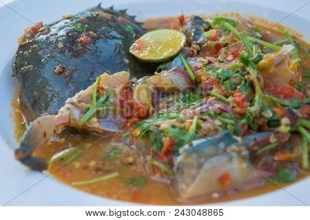 A Rawfood Of Fresh Roe Crab In Spicy Sauce Of Thai Recipe.