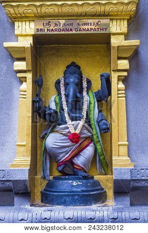 Singapore - Feb 24 : Statue In Sri Veeramakaliamman Temple In Little India, Singapore On February 24