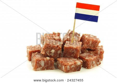 stykker af traditionelle hollandske pølse kaldet 