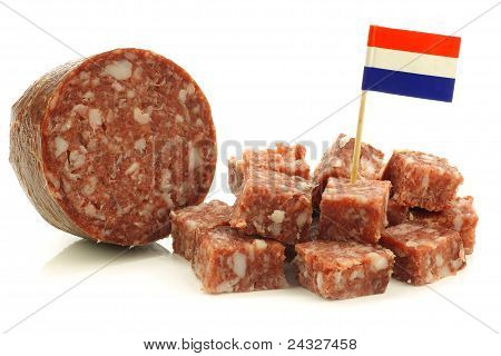 stykker af traditionelle hollandske pølse kaldet 