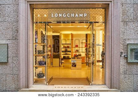 longchamp mall of emirates
