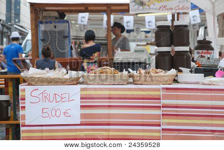 Strudel คอก Friuli Doc Udine