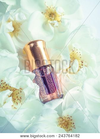 Natural Rose And Oudh Oil. Traditional Arabic Incense