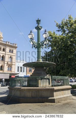 Ballarat, Victoria, Australia, 12th March 2018 - Ornate Victorian Streetlamps And Water Fountain In 