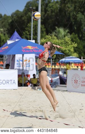 Izmir, Turkey - July 09, 2021: France (dupin And Fabre) Vs Belgium (van Deun And Beauve) Pool Match 