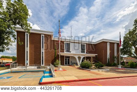 Madisonville, Texas, Usa - August 17, 2021: The Madison County Courthouse