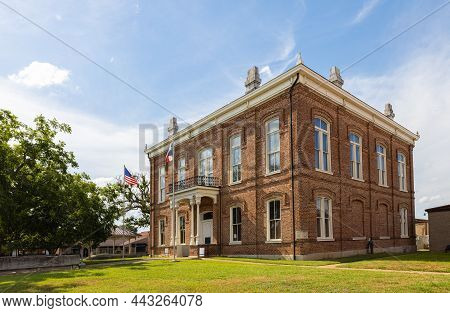 Centerville, Texas, Usa - August 17, 2021: The Historic Leon County Courthouse