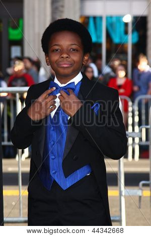 LOS ANGELES - APR 9: Dusan Brown ankommer til 