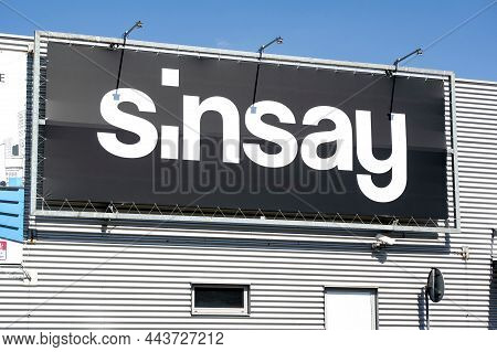 Ostrava, Czech Republic - April 28, 2021: The Big Black Banner Of Sinsay Fashion Store Which Sells C