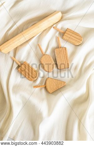 Wooden Ecological Toy Ice Creame For Crunching