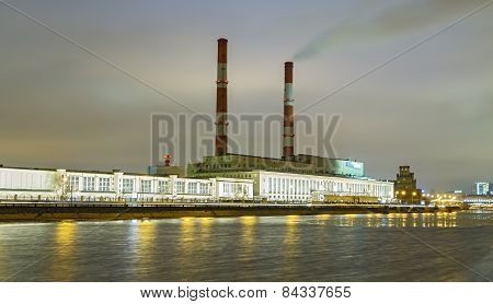 Berezhkovskaya Embankment And Power Plant In Moscow .