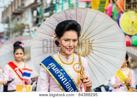 Chiang Mai, Thailand-january 17 : 32Th Anniversary Bosang Umbrella Festival,women In Traditional Cos
