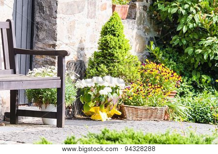 Mediteraner House Entrance