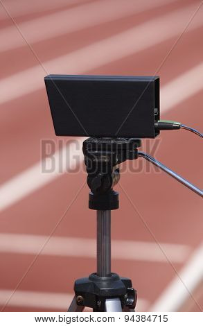 Athletic Finish Line Photoelectric Cell Control Device And Running Track