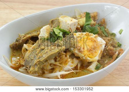 Beef Curry Noodle / Asian style (Muslim food)