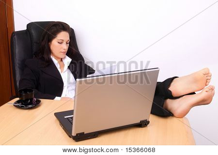 젊은 여자 작업