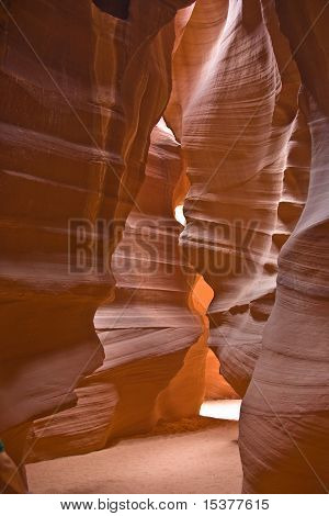 belli effetti luce all'interno del famoso Antelope slot Canyon
