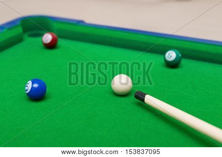a small snooker toy set for children