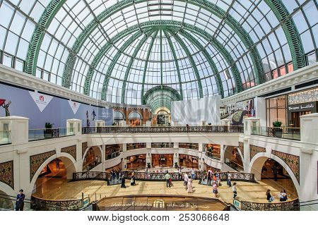 Dubai, Uae - April 07: Mall Of The Emirates Interior April 07, 2017 In Dubai, United Arab Emirates. 