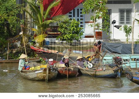 Phong Dien, Vietnam - December 31st 2017. Boat On The River At The Phong Dien Floating Market Near C