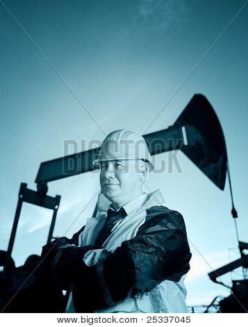 Arbejdstager i et oliefelt