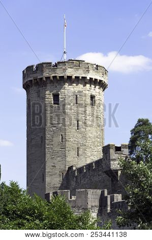 Warwick, Uk - August 05: Picture Of Warwick Castle - Guys Tower On August 05, 2018 In Warwick, Warwi