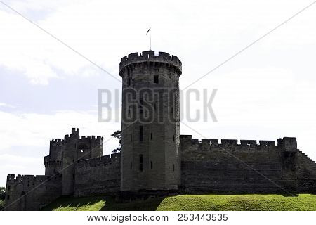 Warwick, Uk - August 05: Picture Of Warwick Castle - Guys Tower On August 05, 2018 In Warwick, Warwi