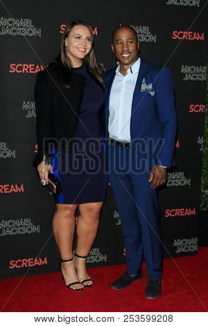 LOS ANGELES - OCT 24: Ali Shaheed Muhammad at Michael Jackson Scream Halloween Takeover at TCL Chinese Theatre IMAX on October 24, 2017 in Los Angeles, California