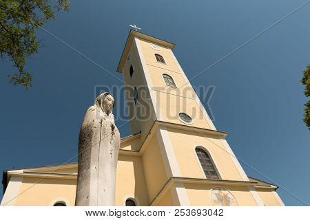 Church Of Uzenesenja Bdm In Cetingrad, Croatia. New Church After War In Croatia. Statue Of Mary With