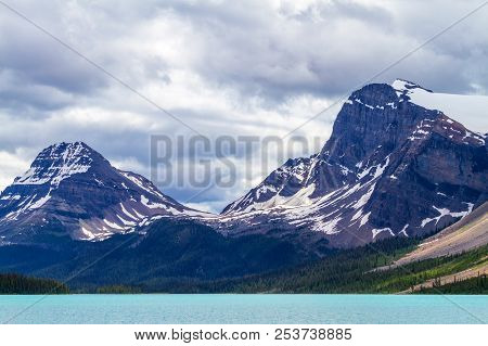 Bow Lake In Banff National Park, With Crowfoot Glacier And Bow Peak In The Background. Located At Th