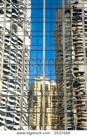 Riflessi nel vetro