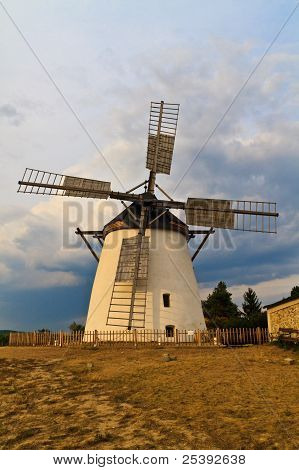 Retz historiske vindmølle, Østrig