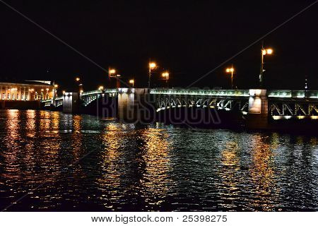 สะพานวังคืน St.Petersburg