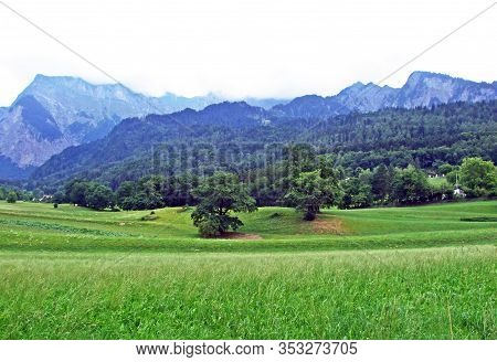 The Magnificent Landscapes Of The Bündner Herrschaft (buendner Herrschaft) Region And The Celebrated