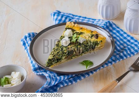 Unsweetened Sliced Open Pie, Shortcrust Pastry Quiche Stuffed With Spinach, Champignons And Cheese O