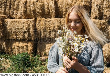Cottagecore, Simple Living, Country Aesthetic Lifestyle, Modern Rural Fantasy, Pastoral Aesthetic. Y