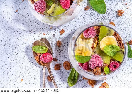 Granola Breakfast Dessert