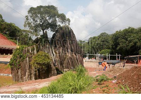Xango Stone Park