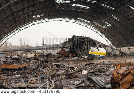 War Destroyed On Ukraine Airport By Russian Troops