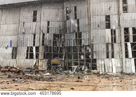 War Destroyed On Ukraine Airport By Russian Troops