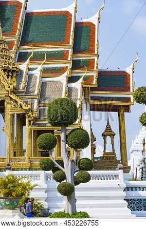 Bangkok, Thailand - January 4, 2010: Detail Of Phra Tinang Aporn Phimok Prasat Pavillion In The Gran
