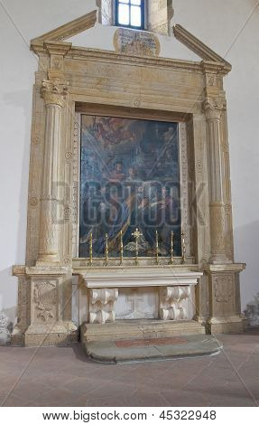 Katedralen i St. Andrea. Venosa. Basilicata. Italien.
