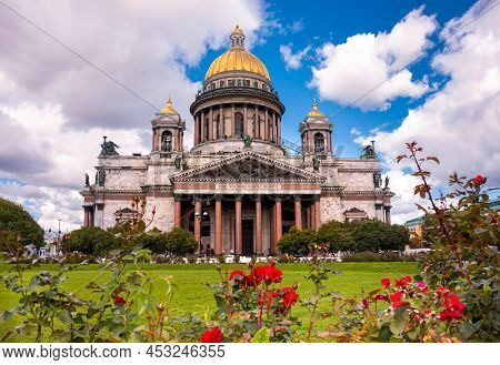 St. Isaaks's Cathedral In St.petersburg, Russia. City View With Famous Landmarks