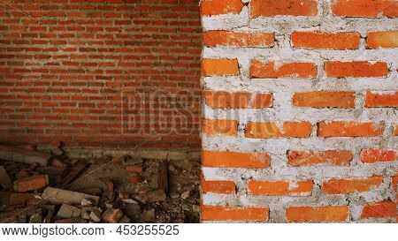Unconventional Building Site The Masonry Was Neglected, Irresponsible, Not Progressing, Only Half Fi