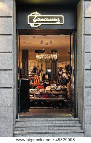 Stradivarius Store