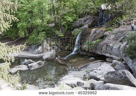 Parque de Sophia em Uman, uma cachoeira de pedra paisagem