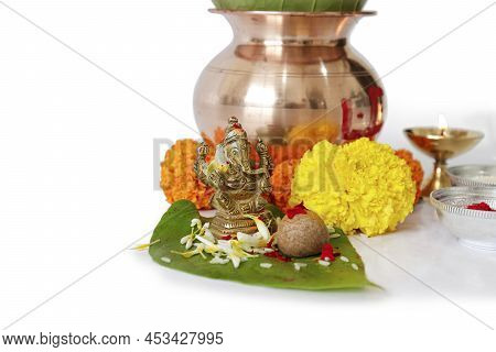 Kalash Pujan Ganesha Pujan Indian Festival Akshaya Tritiya Decorative Kalash With Coconut And Leaf W